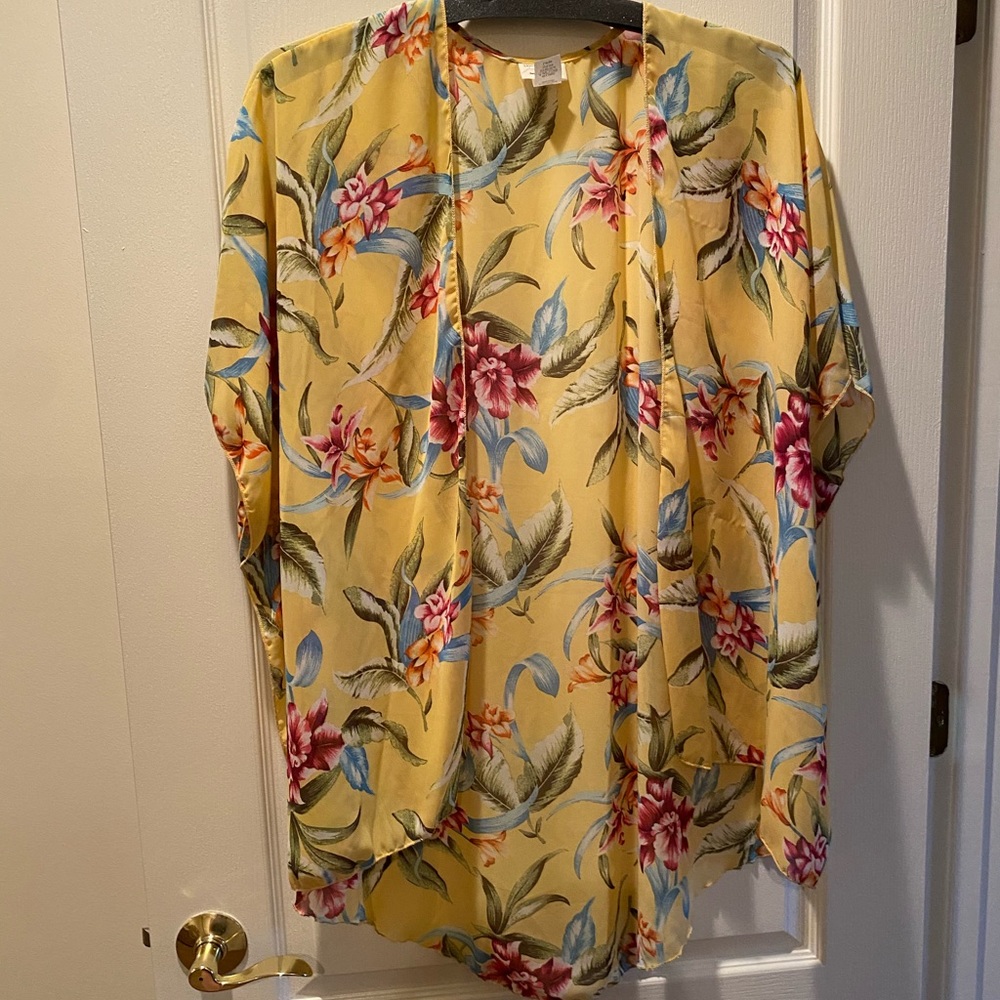 Emory Park Yellow Floral Kimono- Size L